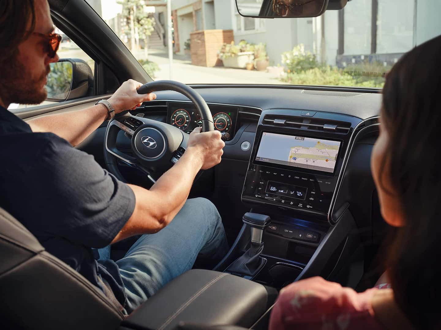Interior view of 2023 Hyundai Santa Cruz infotainment system | 2023 Hyundai Santa Cruz at Haddad Hyundai