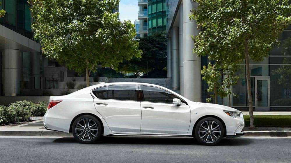 2018 Acura RLX side view