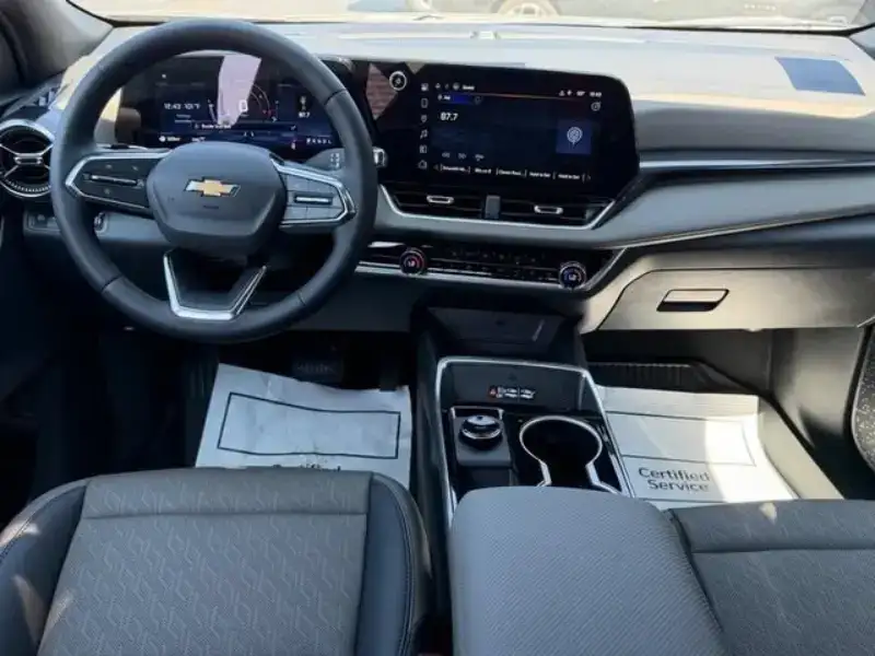 2027 Chevrolet Equinox Interior