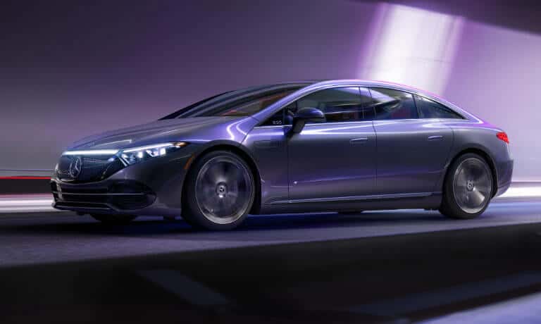 2022 Mercedes-Benz EQS Sedan exterior beauty shot