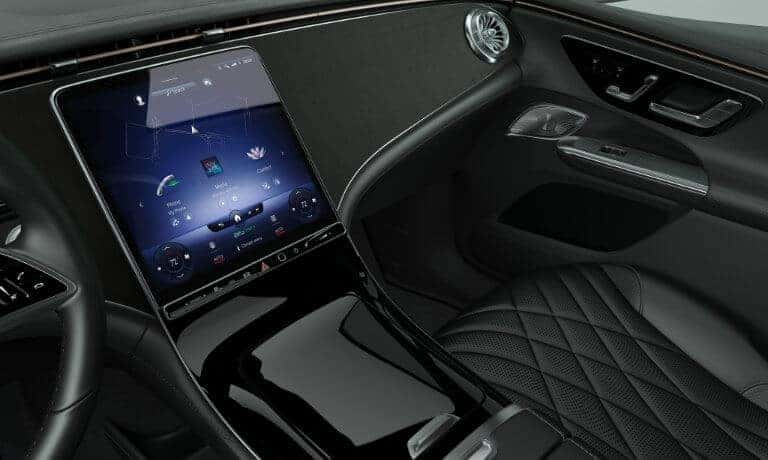 2025 Mercedes-Benz EQE SUV Interior Infotainment