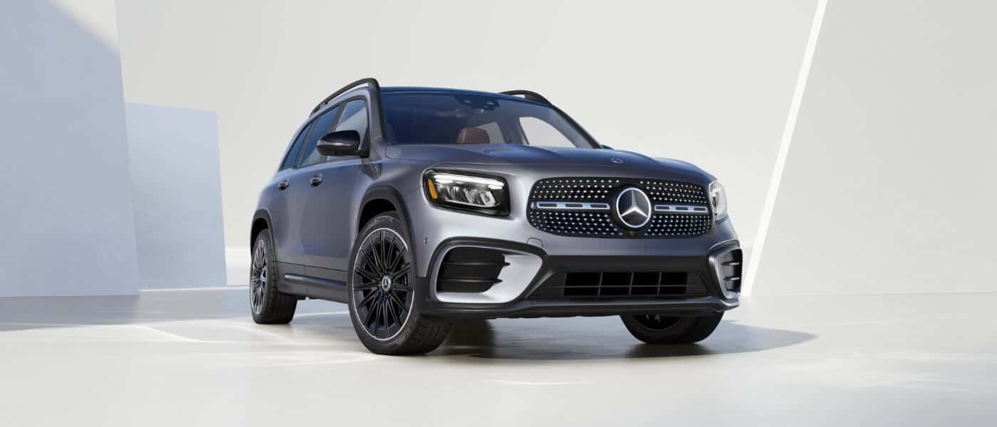 2026 Mercedes-Benz GLB SUV Exterior Head On