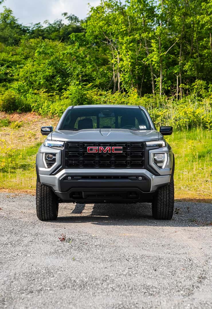 GMC Canyon Elevation