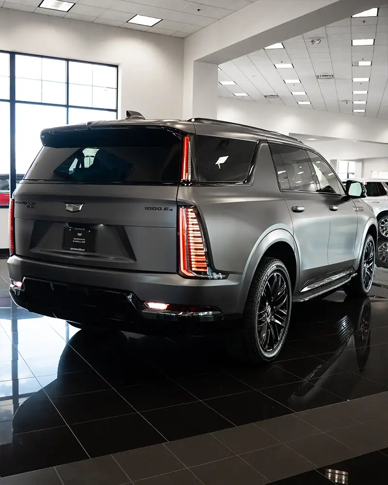 Cadillac Escalade IQ Magnus Metal Frost
