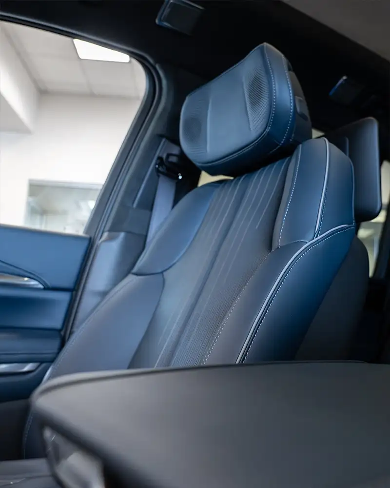 Cadillac Escalade IQ Magnus Metal Frost