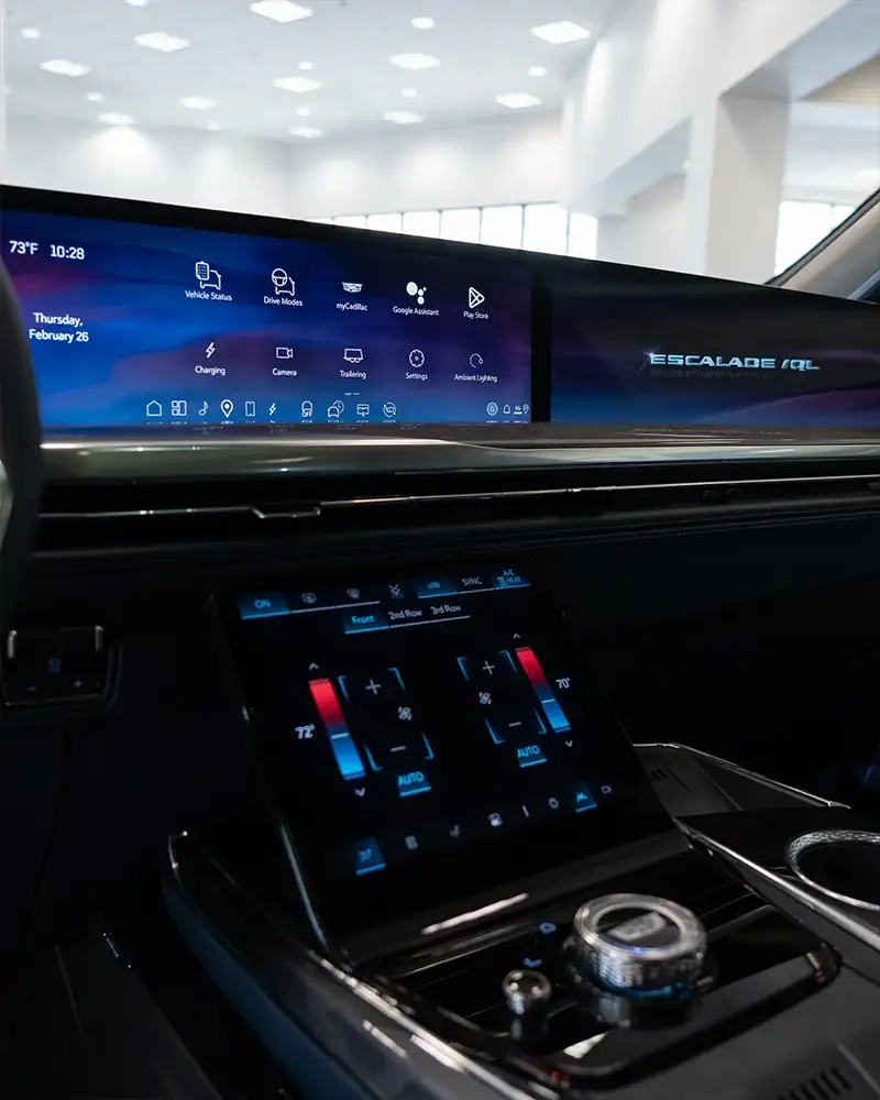 Cadillac Escalade IQ Magnus Metal Frost