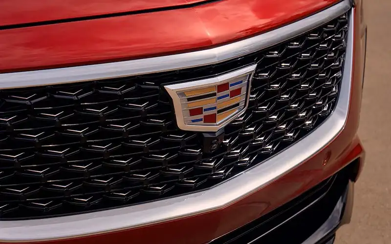 Pre-owned Cadillac SUV