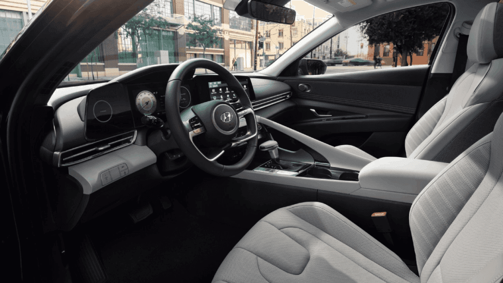 Hyundai Elantra gas mileage