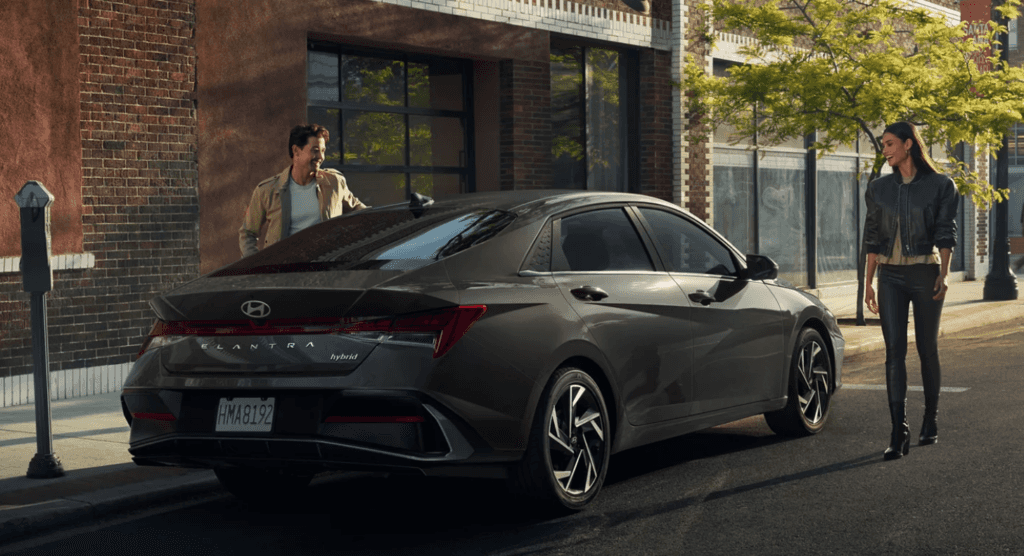 2025 Hyundai Elantra Hybrid