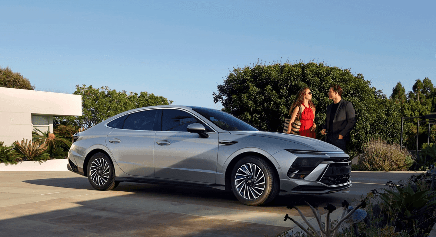 2025 Hyundai Sonata Hybrid