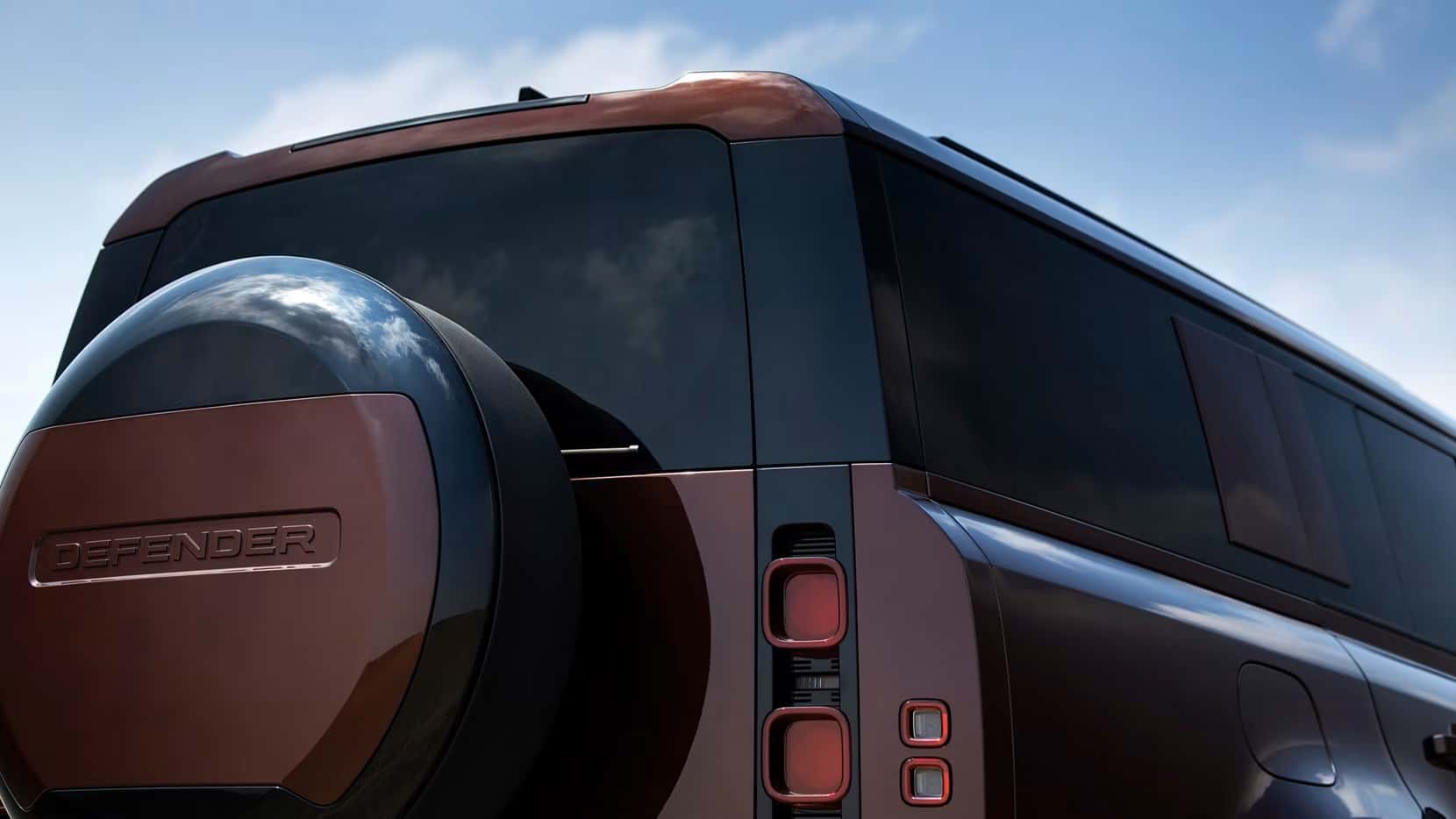 the back side profile of a 2025 defender 130