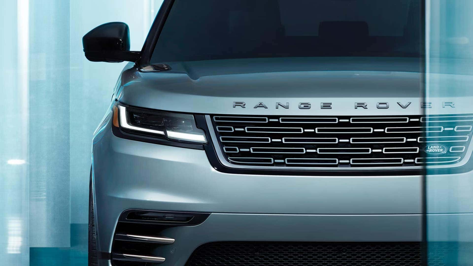 View of the front grille on the 2026 Range Rover Velar