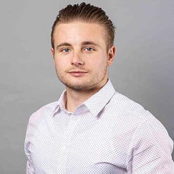 Sam<br> Tegzes 