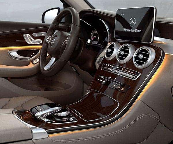 19 Mercedes Benz Glc Interior Features Bloomfield Hills