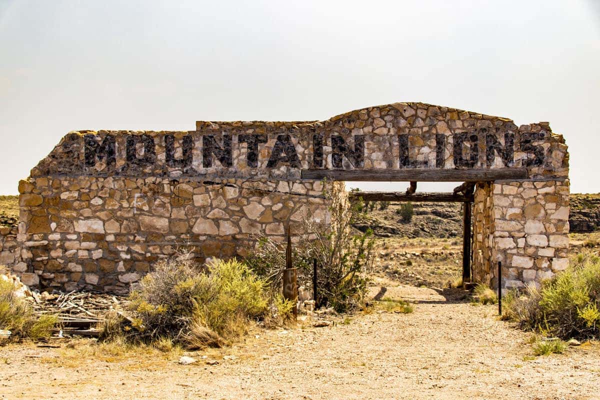 two guns ghost town in arizona