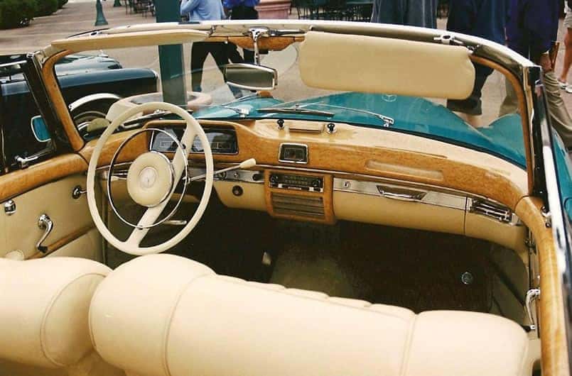 Marilyn Monroe 1960 Mercedes-Benz 220SE interior