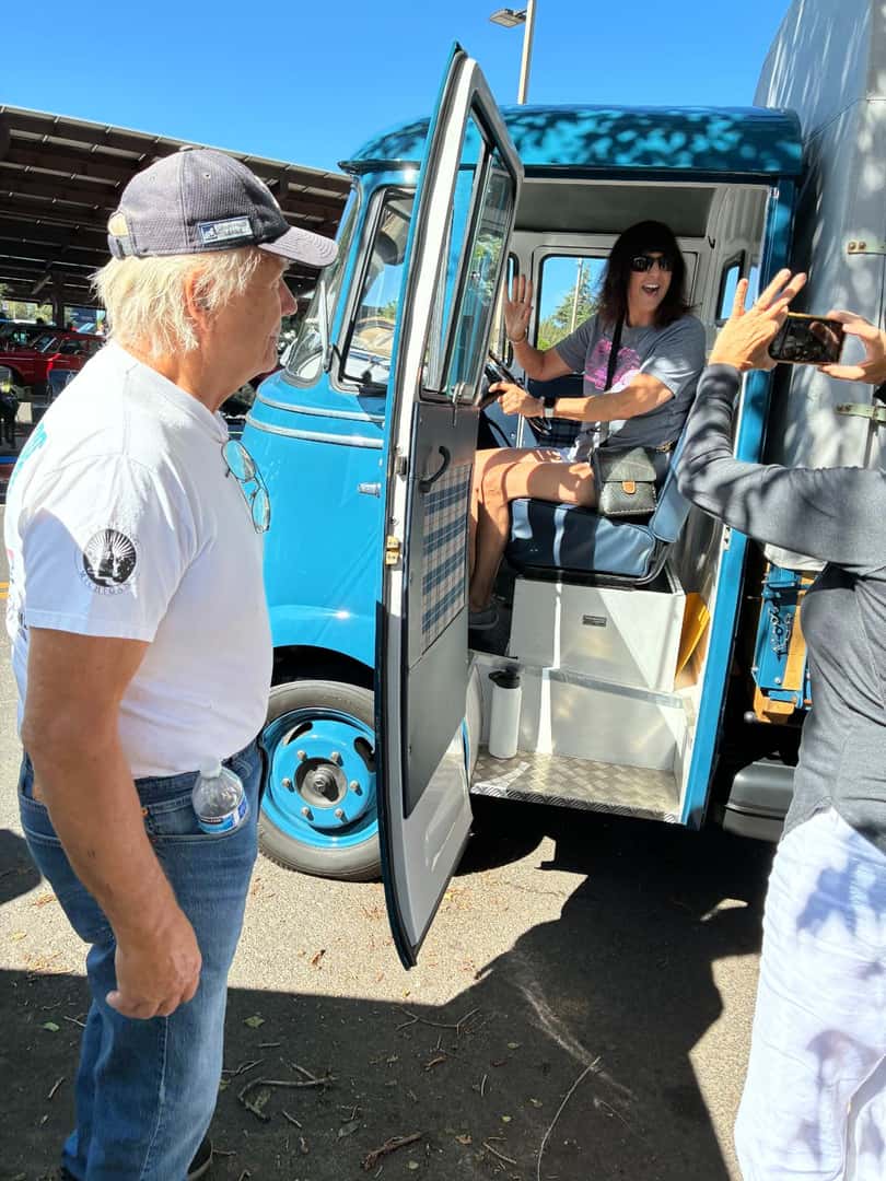 Mercedes Benz of Northern Arizona Wins Trophy with the Route 66 Car Club