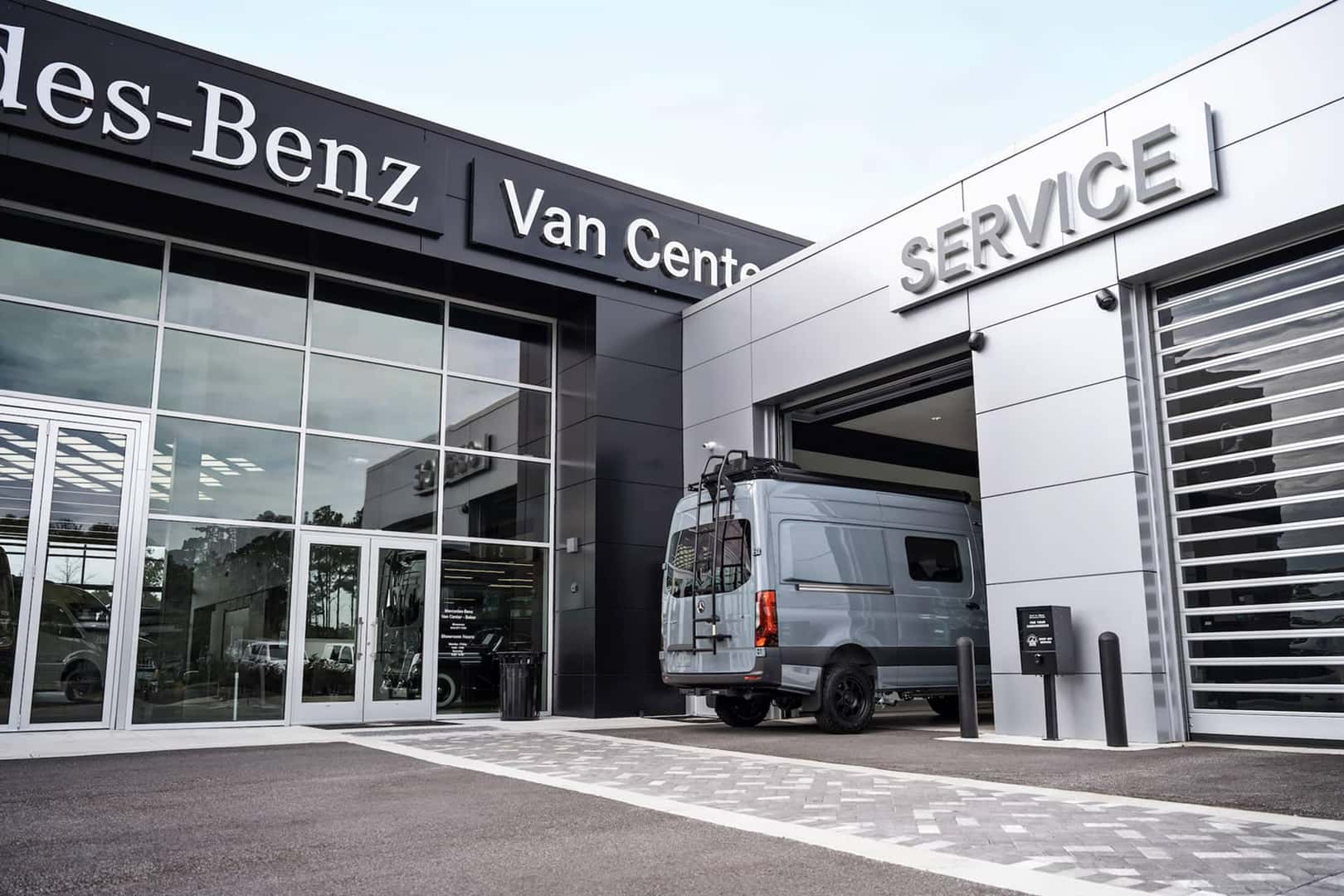 service bay