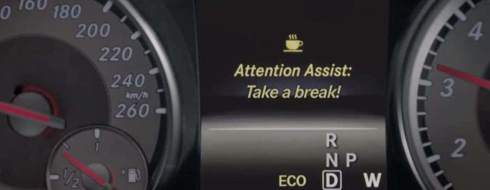 Attention assist. Distronic w204. Attention assist Mercedes. Система attention assist. W246 Distronic Pro.