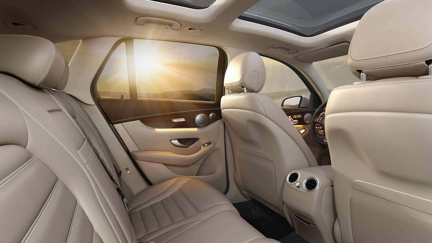 2018 Mercedes-Benz GLC back seating