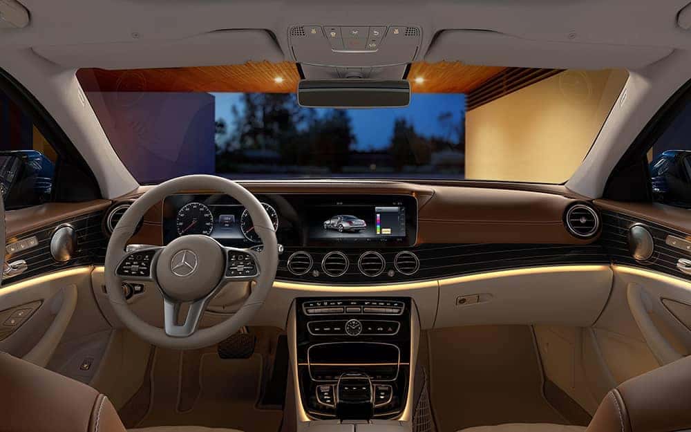 2020 MB E-Class Sedan Dash
