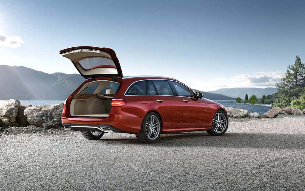 2019 Mercedes-Benz E-Class trunk open