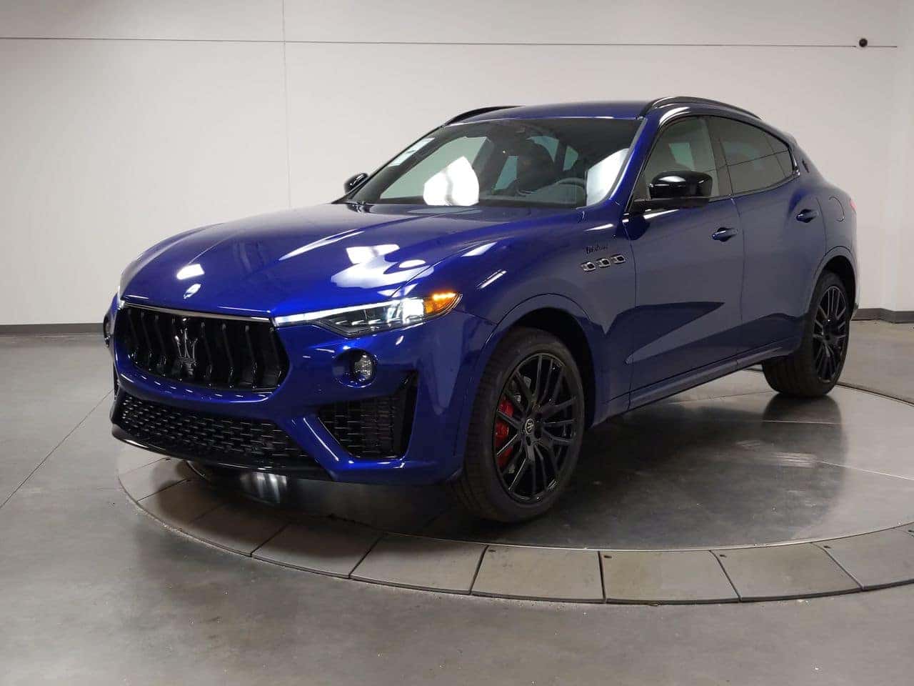 2022 Maserati Levante Interior