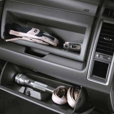 2018 Ram 1500 Front Interior Feaures