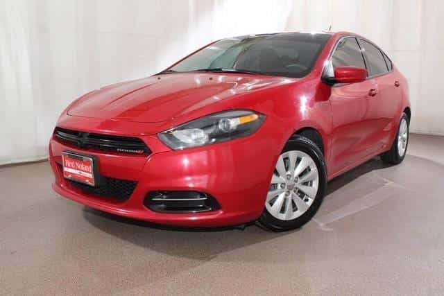 2022 dodge dart red