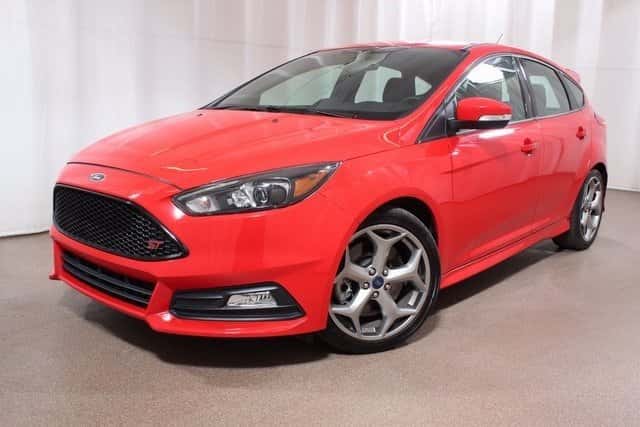 Red Ford Focus ST