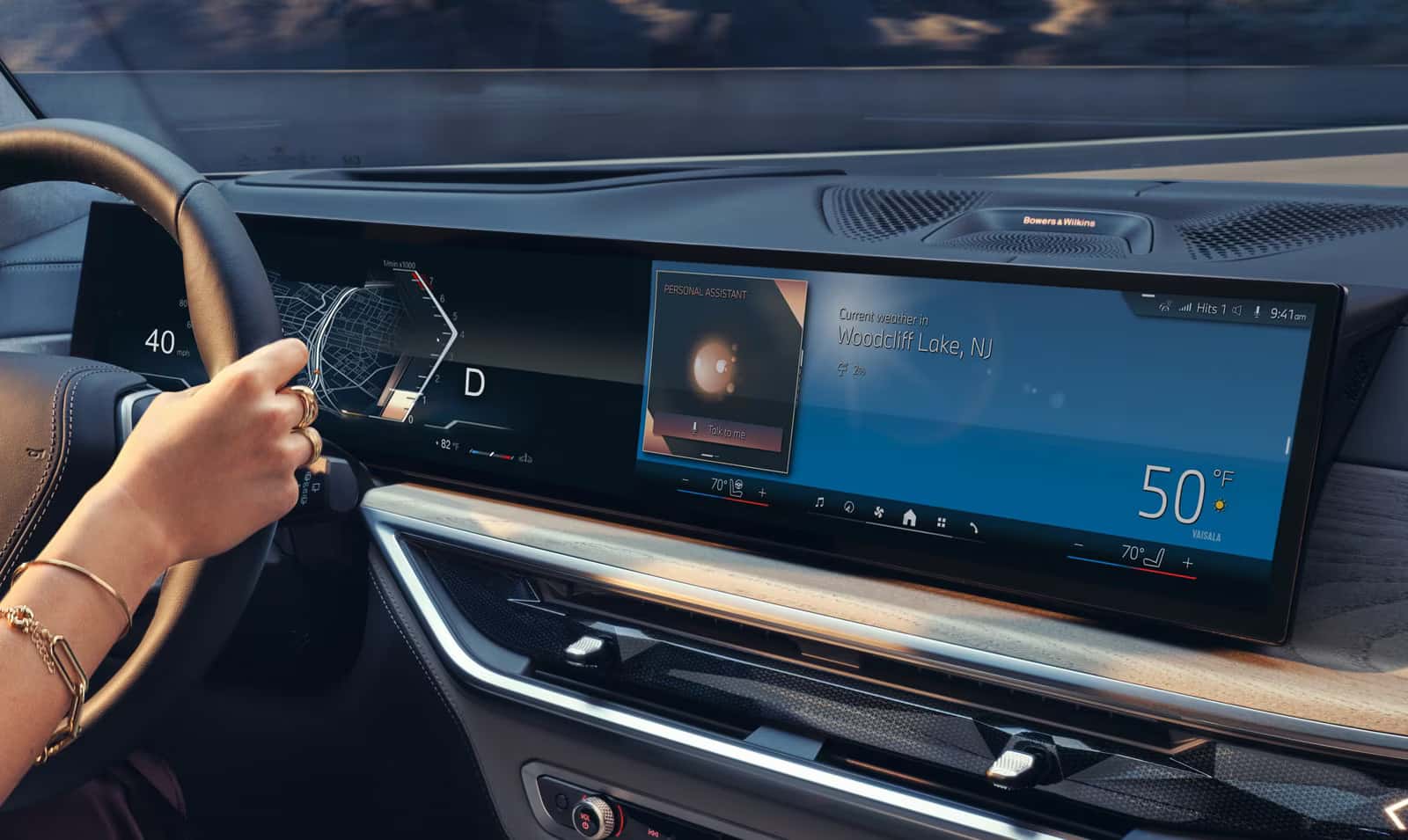 the curved display of a bmw x7 suv