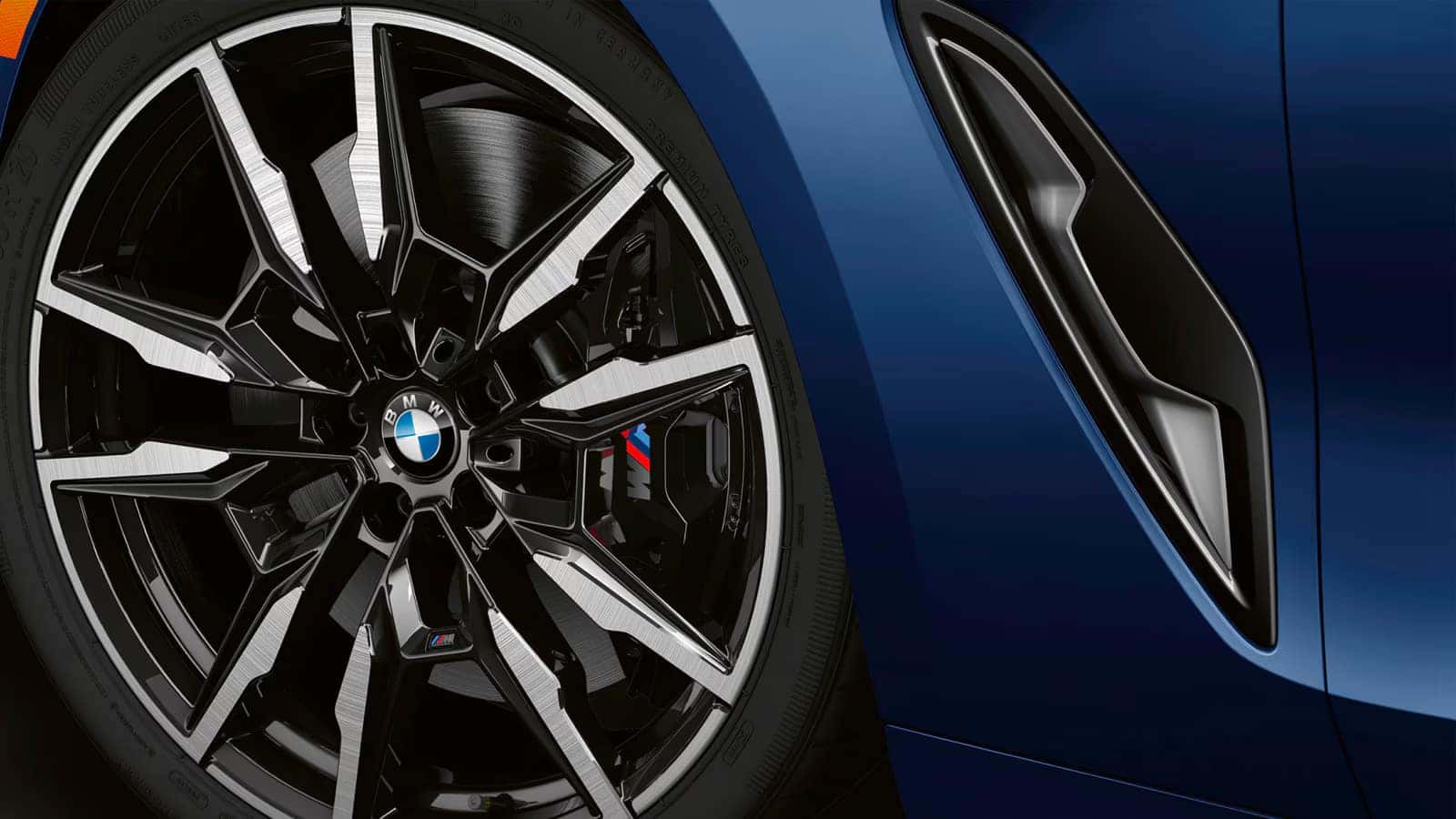 the front tires on a 2026 bmw 8 series