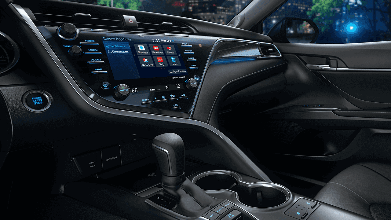 2018 Toyota Camry Dashboard