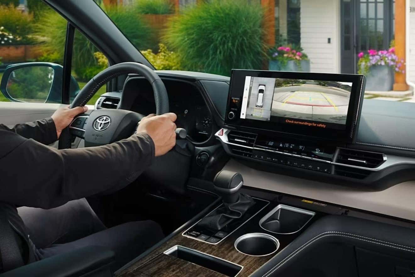 2025 Toyota Sienna Exterior